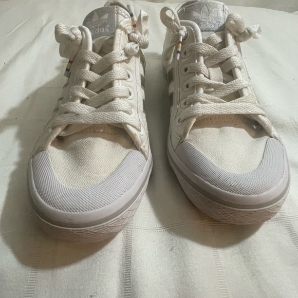 ADIDAS Honey Blanca’s Low Top - Picture 7 of 11